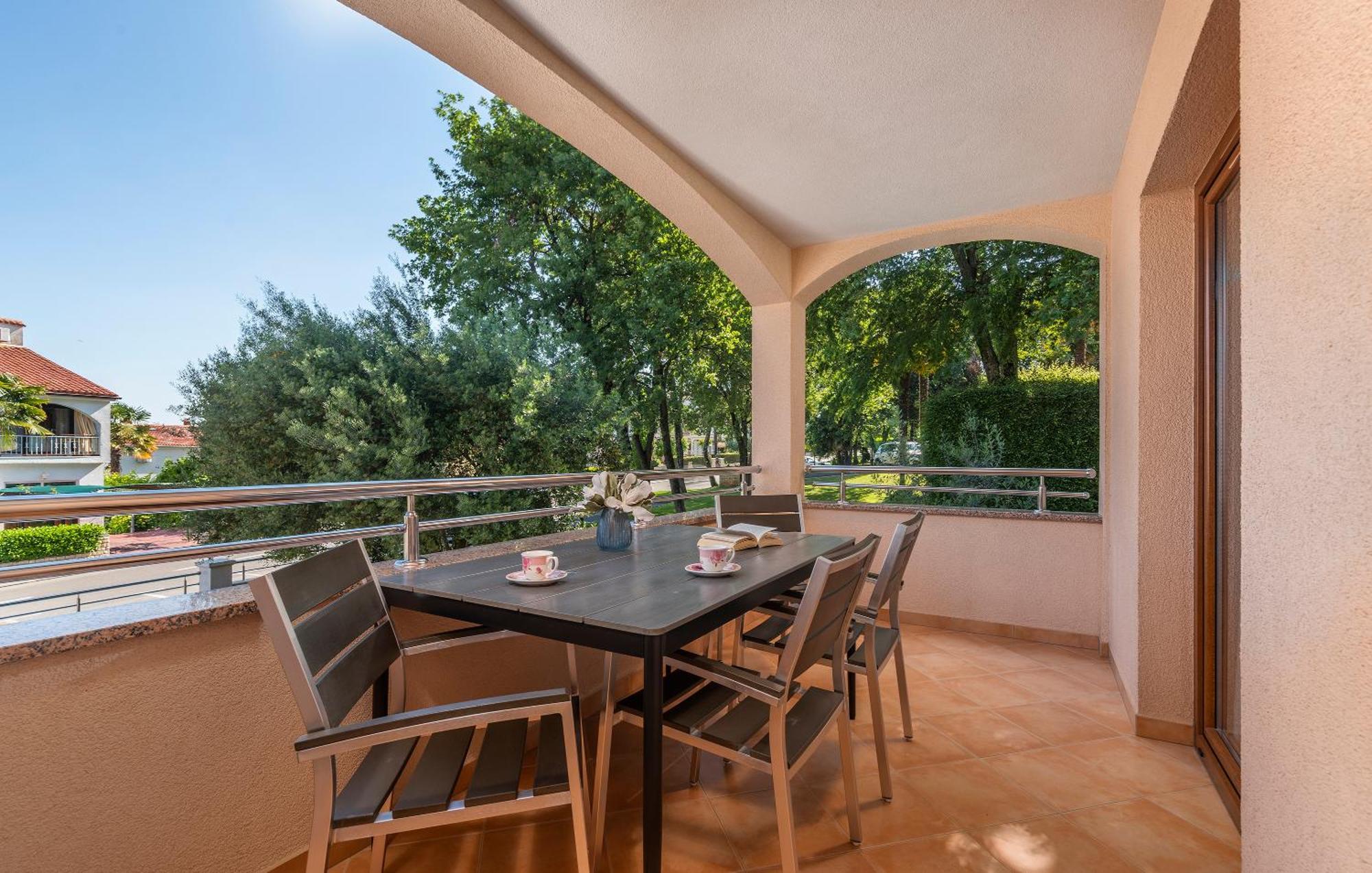 Apartments Villa Ana Пореч Экстерьер фото