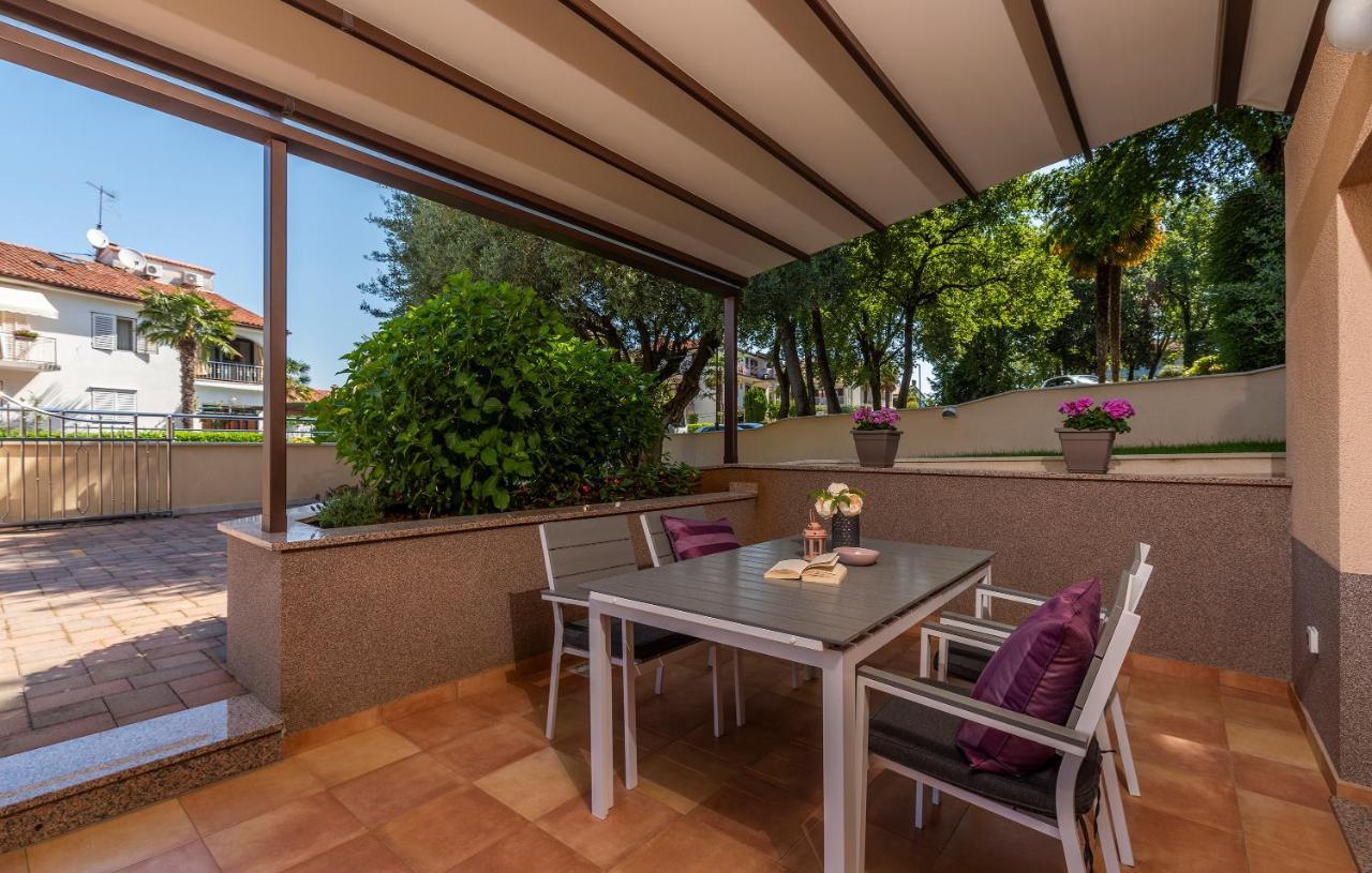 Apartments Villa Ana Пореч Экстерьер фото