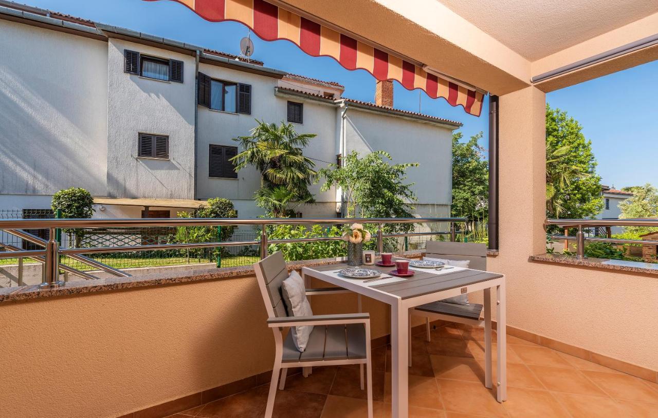 Apartments Villa Ana Пореч Экстерьер фото