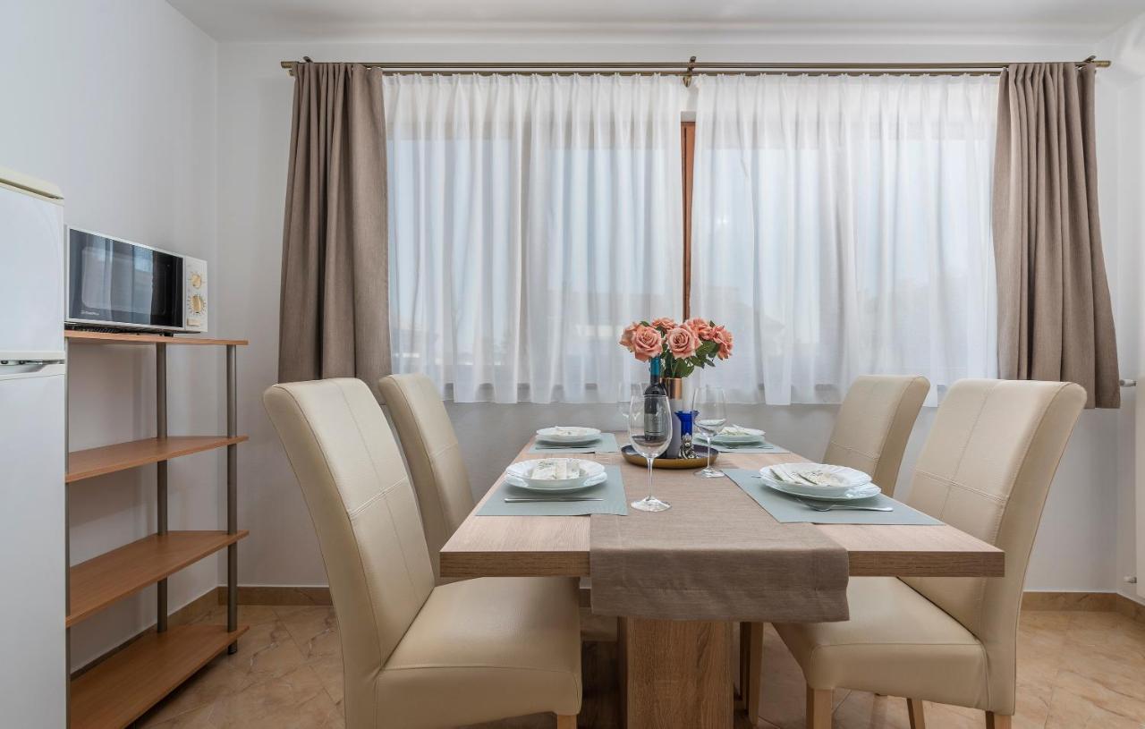 Apartments Villa Ana Пореч Экстерьер фото