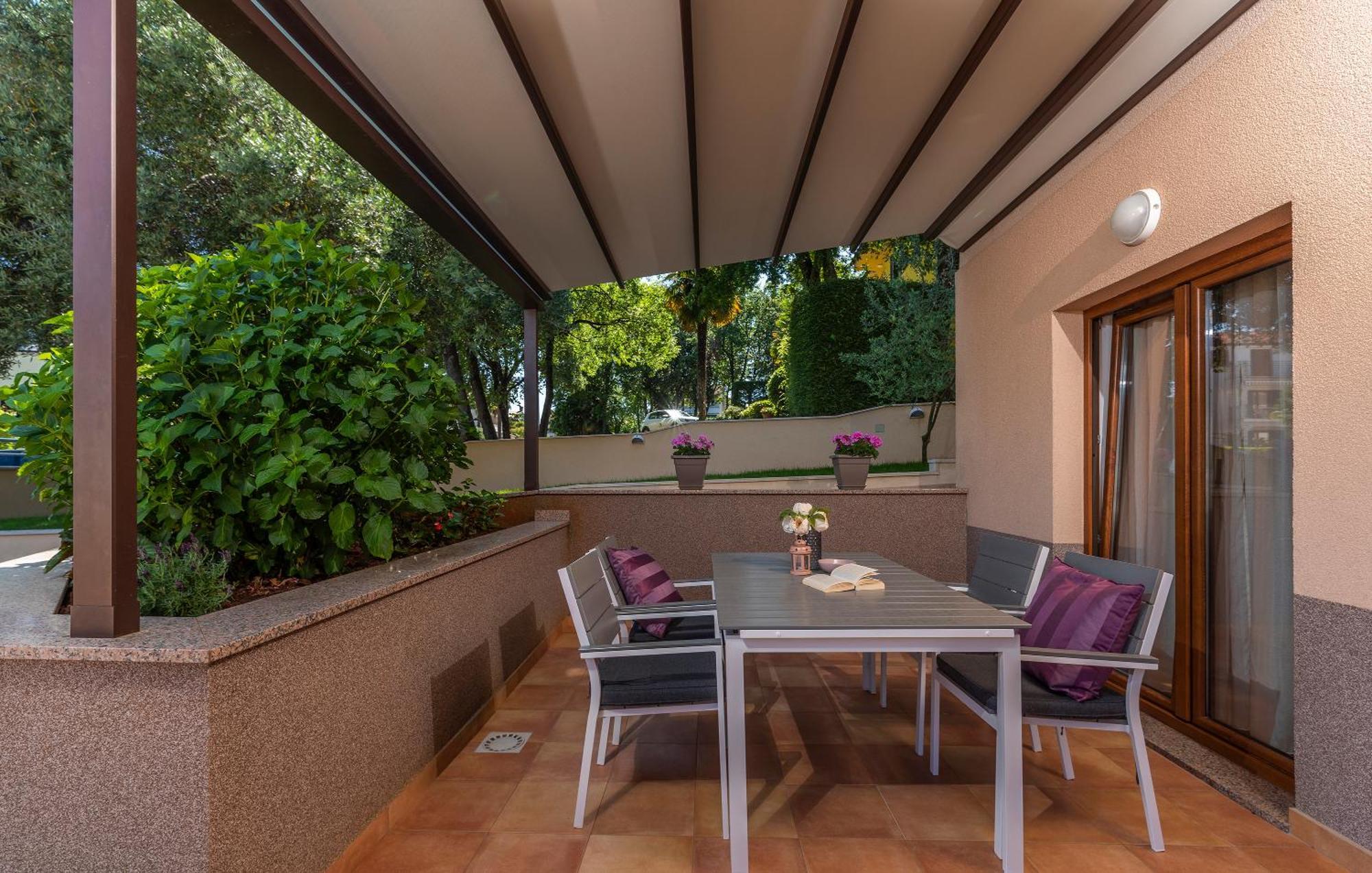 Apartments Villa Ana Пореч Экстерьер фото