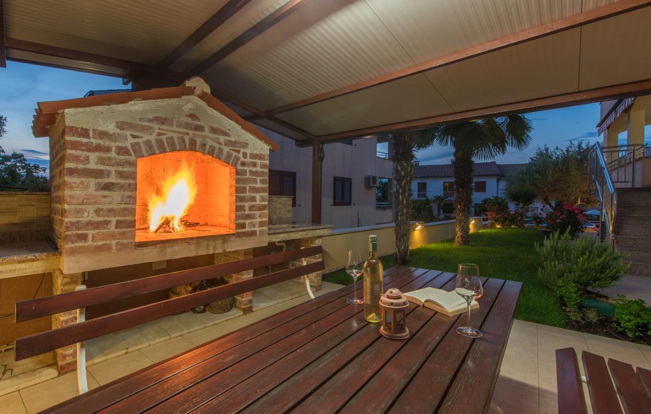 Apartments Villa Ana Пореч Экстерьер фото