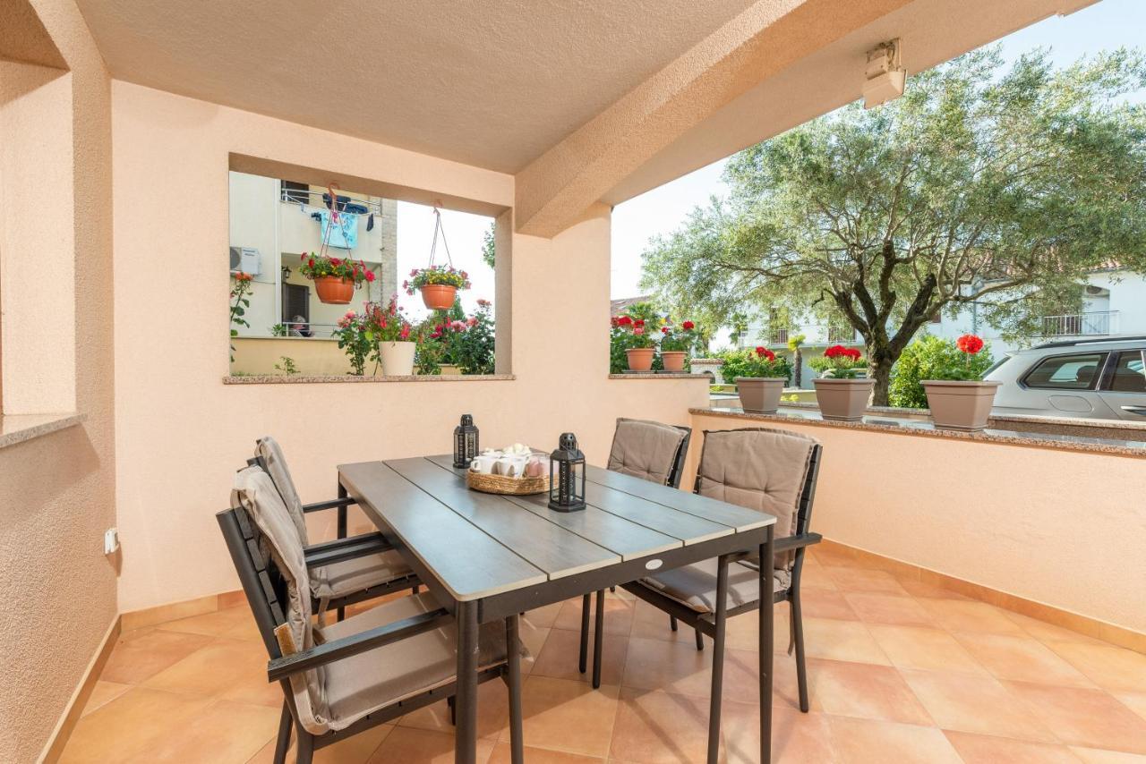 Apartments Villa Ana Пореч Экстерьер фото