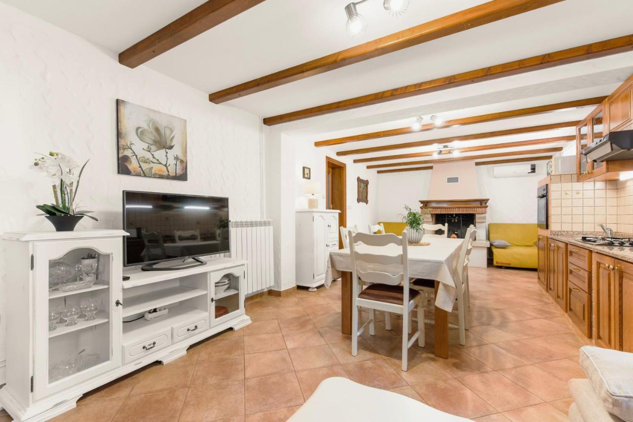 Apartments Villa Ana Пореч Экстерьер фото
