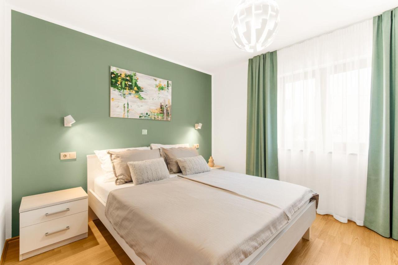Apartments Villa Ana Пореч Экстерьер фото