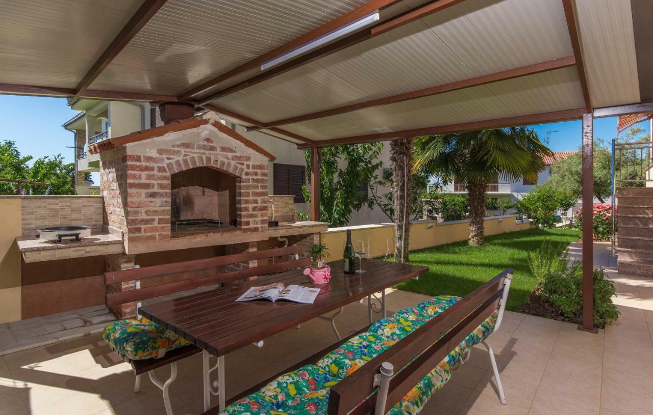 Apartments Villa Ana Пореч Экстерьер фото