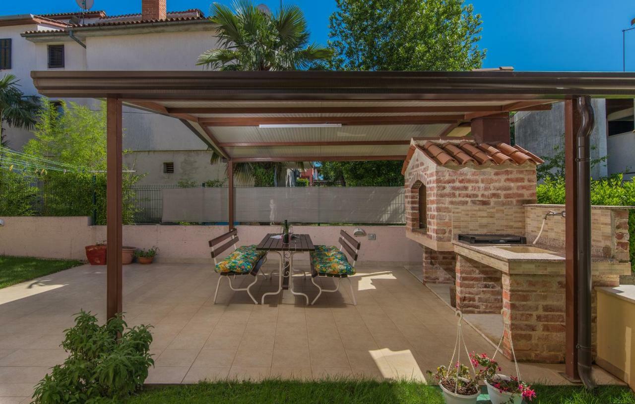 Apartments Villa Ana Пореч Экстерьер фото